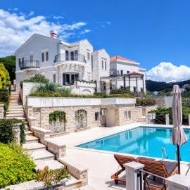 Villa Divari Mirista