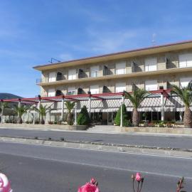Toros de Guisando, hotel en El Tiemblo