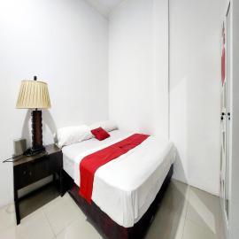 RedDoorz at Permata Hijau Batu Aji Batam, hotel v destinácii Sekupang