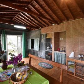 Adega do Gato, Hotel in Calhau