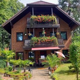 Ferienwohnung direkt am See, hotel u gradu 'Bad Saarow'