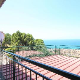 Cozy Apartment In Castellabate With Kitchen, hotel in Castellabate