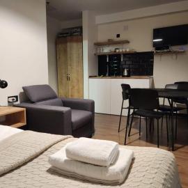 Walk to Ski Lift-1BR-Studio-Balcony-Parking