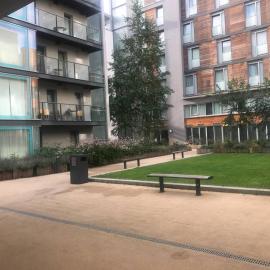 Modern apartment next to Hayes and Harlington station, hotel di Hayes