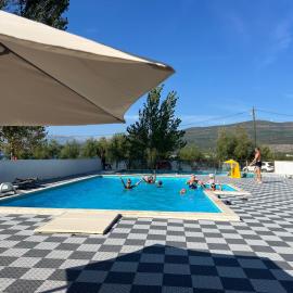 Camping Karin, hotel in Gornji Karin