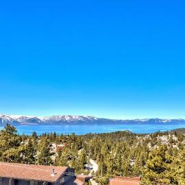 Mv15 lakeview top of the mountain townhome، فندق في ستيتلاين