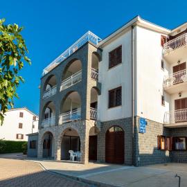 Apartments Ivo, hotel in Porat