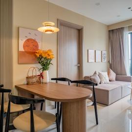 "Huế Ơi 2"-Spacious 2-Bedroom Apartment with Balcony and Pool, Hotel in Huế