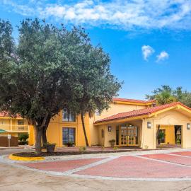 La Vista Express - Formerly La Quinta, hôtel à Eagle Pass