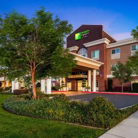 Holiday Inn Express & Suites Sacramento NE Cal Expo by IHG, hotel v destinácii Sacramento