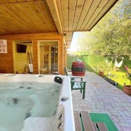 Holiday home in Koröshegy - Balaton 51780, hotel in Kőröshegy