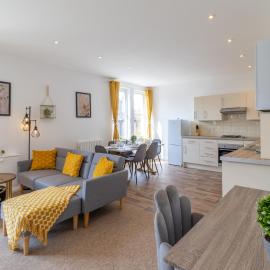 Open Mind Property - Cosy Apartment with 7 Beds