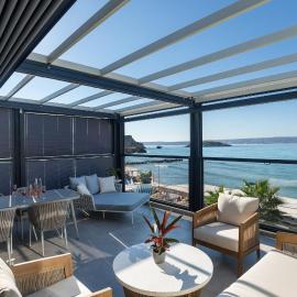 Seagull Luxury Apartment Next To The Sea - BY APOKORNAS VILLAS
