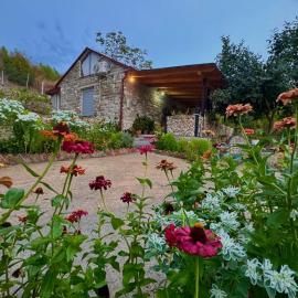 Stone House, hotel u gradu 'Këlcyrë'