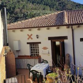 Casa Rural Las Nogueras, hotel u gradu Caserío Arroyofrío