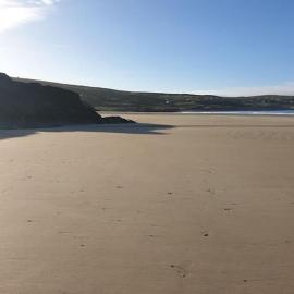 Tom Jacks, coastal views and beach walks Connemara, hotel in Mullaghglass