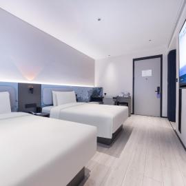 Atour Light Hotel Jining Wanda Plaza Taibai Lou Road, хотел в Цзинин