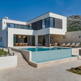 NEW Luxury villa I infinity pool