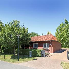 Feriendomizil Hönow, hotel Hoppegartenben