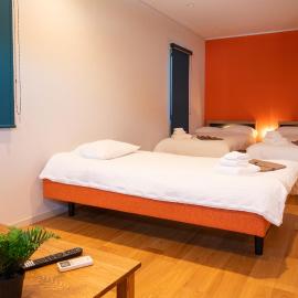 かなわアパートメントステイ201, hotel v destinaci Curuga