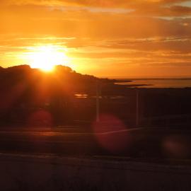 Raglan, walk to harbour and town, garden views, hotel in Raglan