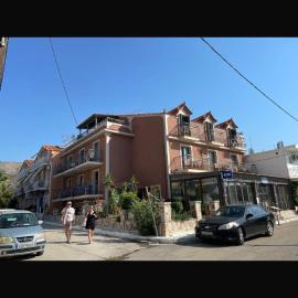 Medusa Apartments, hotel em Kateleios