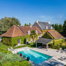 Domaine de la Blonnerie, hotell i Feings