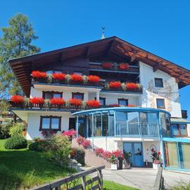 Sportpension Alpenrose, hotel in Schladming
