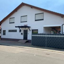 Casa Rosa Ferienwohnung in Altrip, viešbutis mieste Altripas