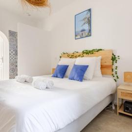 Le Santorini - centre ville & terrasse privée, hotel u gradu Betin