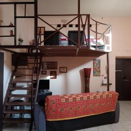 'In My Place' Monolocale soppalcato Open space, hotell i Genzano di Roma