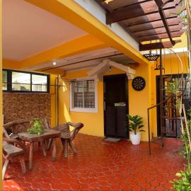 Travelers Hub 1 Camella Tarlac, hotel en Tarlac
