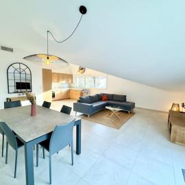 Appartement 3 chambres, piscine, 50 m des plages