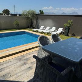 Misafirlerin favorisi Villa naz, hotel u gradu Dosemealti