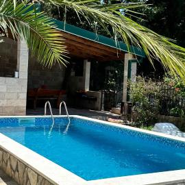 GreenHouse, hotel u gradu Brca