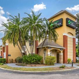 Extended Stay America Select Suites - Tampa - North Airport, viešbutis mieste Tampa
