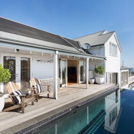 Hamptons Retreat - Stunning Panoramic Water Views and Pool, hotel a Mount Martha