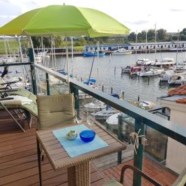 Ferienwohnung Yachthafenidyll - direkte Wasserlage am Hafen