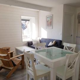Loue appartement 50m de la plage 2 ch 4 ou 5 pers، فندق في بلينوف-فال-أندريه
