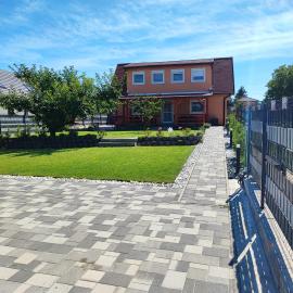 R&R Vendégház Balatonkenese, hotel in Balatonkenese
