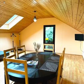 Jūris, Hotel in Kunigiškiai