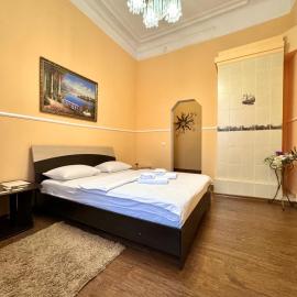 ApartPoltava СВІТЛО ЦІЛОДОБОВО Будиночок з мангалом та терасою, Оглядовий майданчик, ОНОВЛЕНИЙ РЕМОНТ 2024, банківський чек, hotel in Poltava
