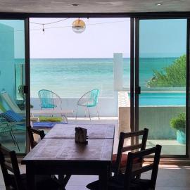 Chelem में, होटल Casa Rosa 2 bedroom beach fronted home with private pool