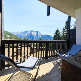Hostdomus - Pastore Apartment, hotelli kohteessa Sestriere