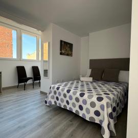 Estudio con terraza y vistas en el centro