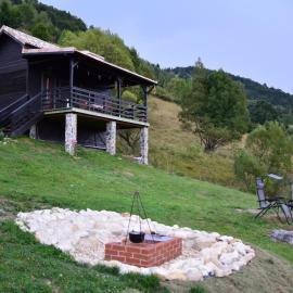 Magura Rustic Tiny House, hótel í Măgura