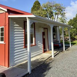 Heart Of Gold Cottage, Hotel in Coromandel