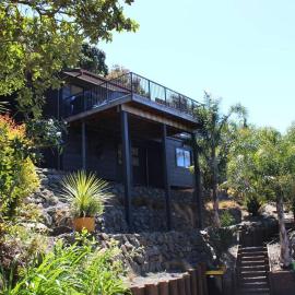 Baywatch - Spectacular Harbour Views - Wyuna Bay, Hotel in Coromandel