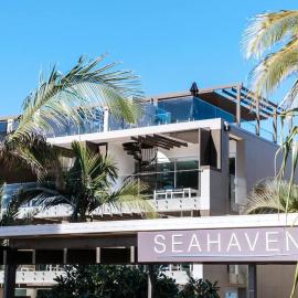Seahaven Noosa Beachfront Resort, hotel i Noosa Heads