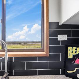 Cute Cottage with a View, hotel a Venus Bay